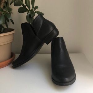 Black ankle boots (DSW)